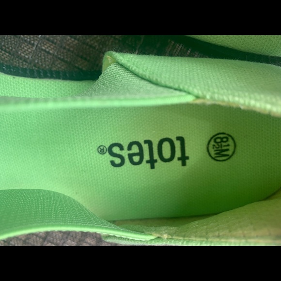 NEW totes shoes - sz 8.5 - Picture 7 of 8